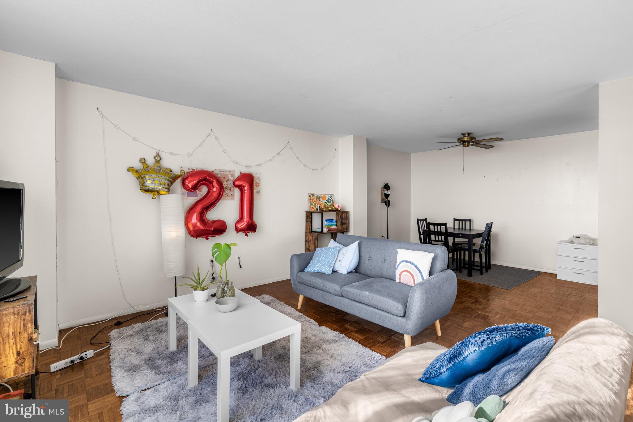 1 E UNIVERSITY PARKWAY E 1303