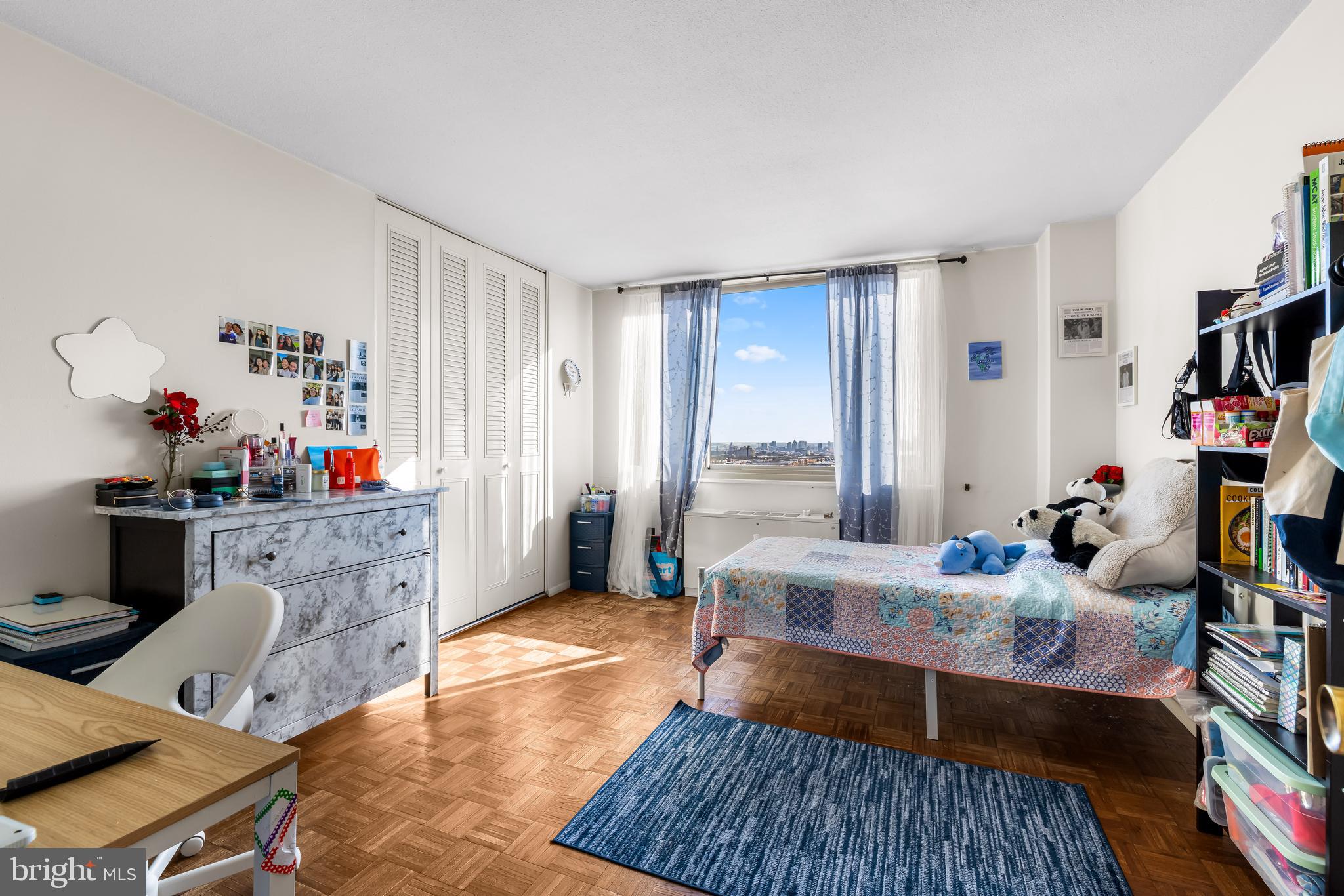 1 E UNIVERSITY PARKWAY E 1303