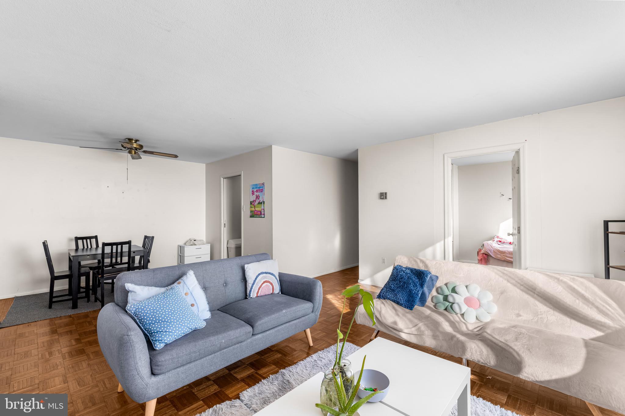 1 E UNIVERSITY PARKWAY E 1303