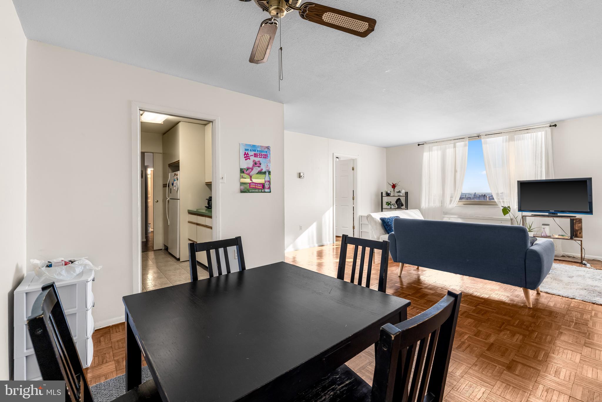 1 E UNIVERSITY PARKWAY E 1303