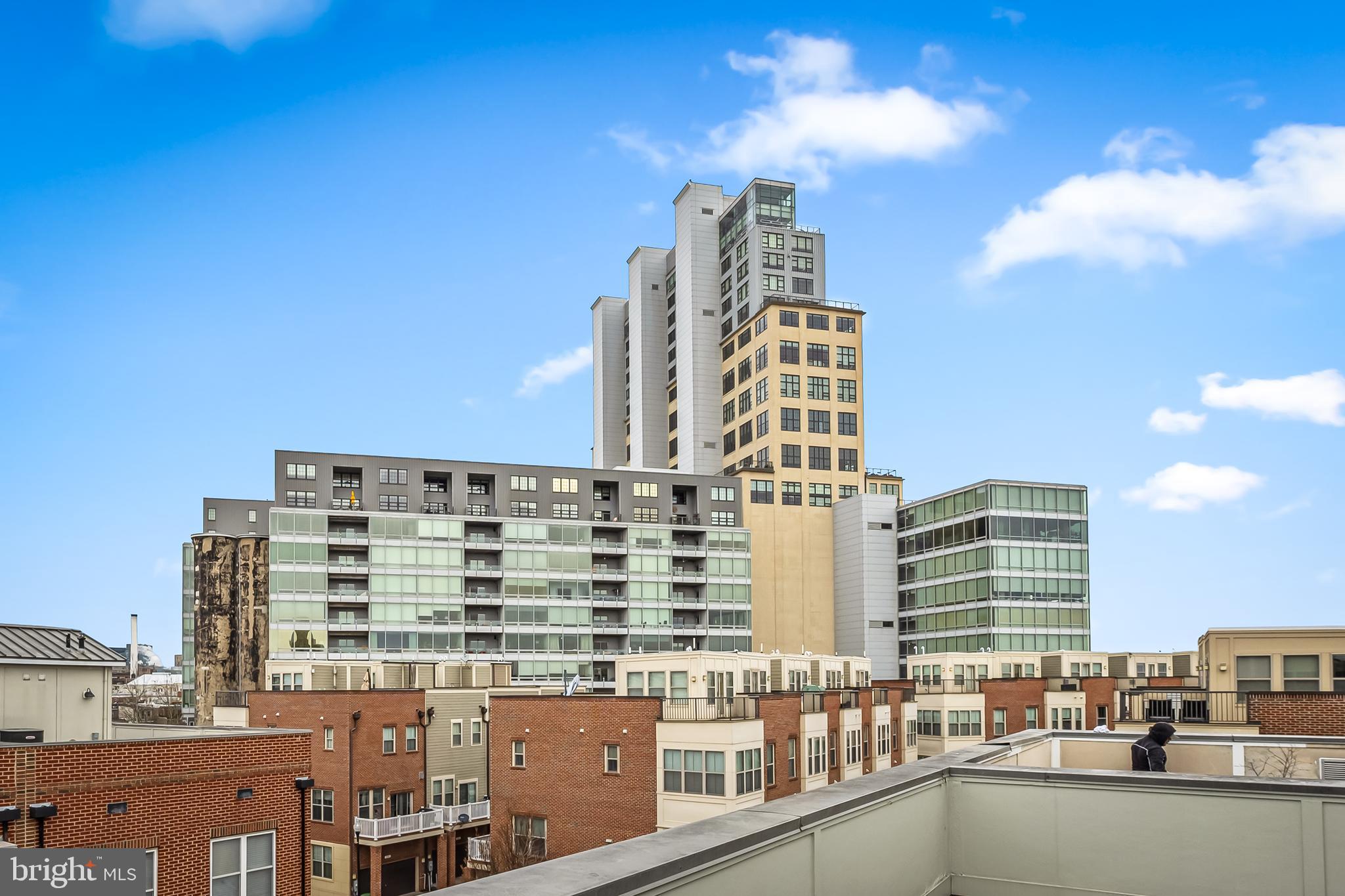 1405 BENJAMIN STREET