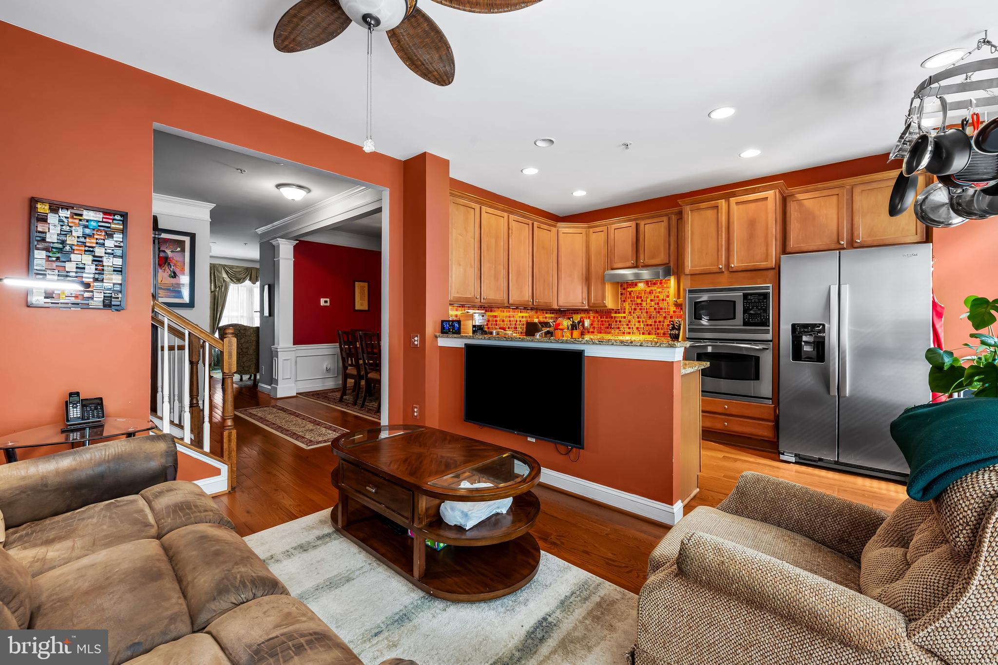 1405 BENJAMIN STREET