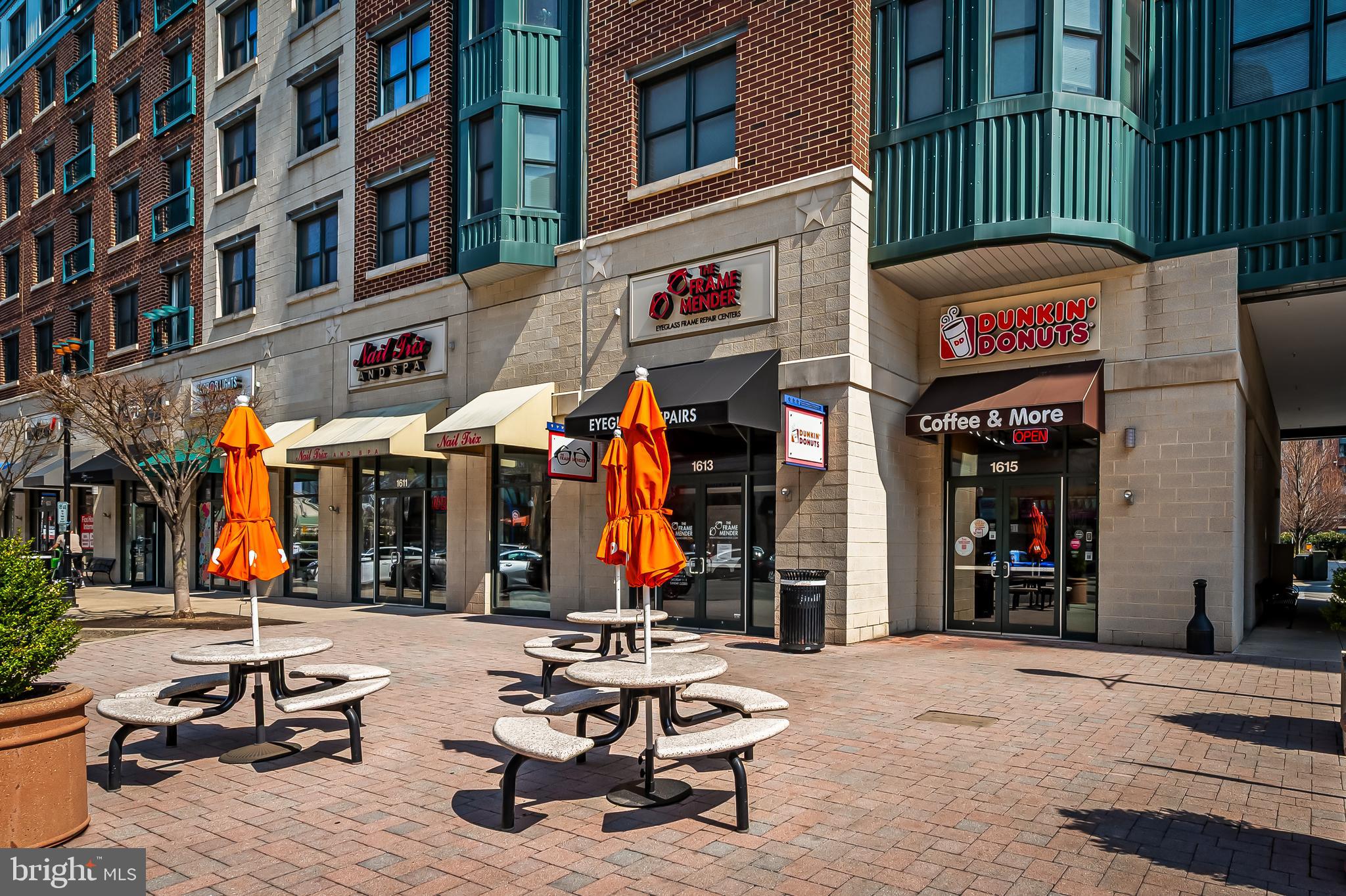 1405 BENJAMIN STREET