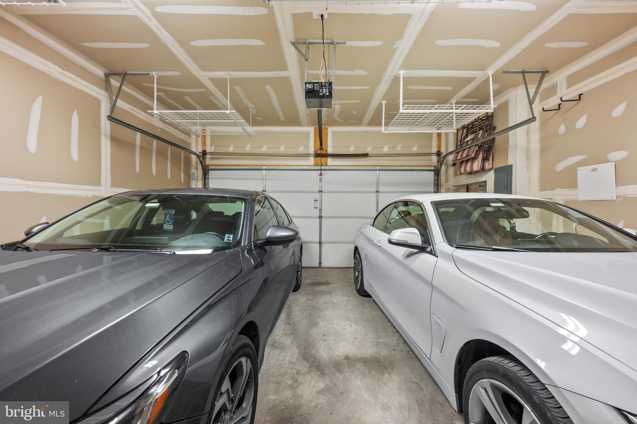 1405 BENJAMIN STREET