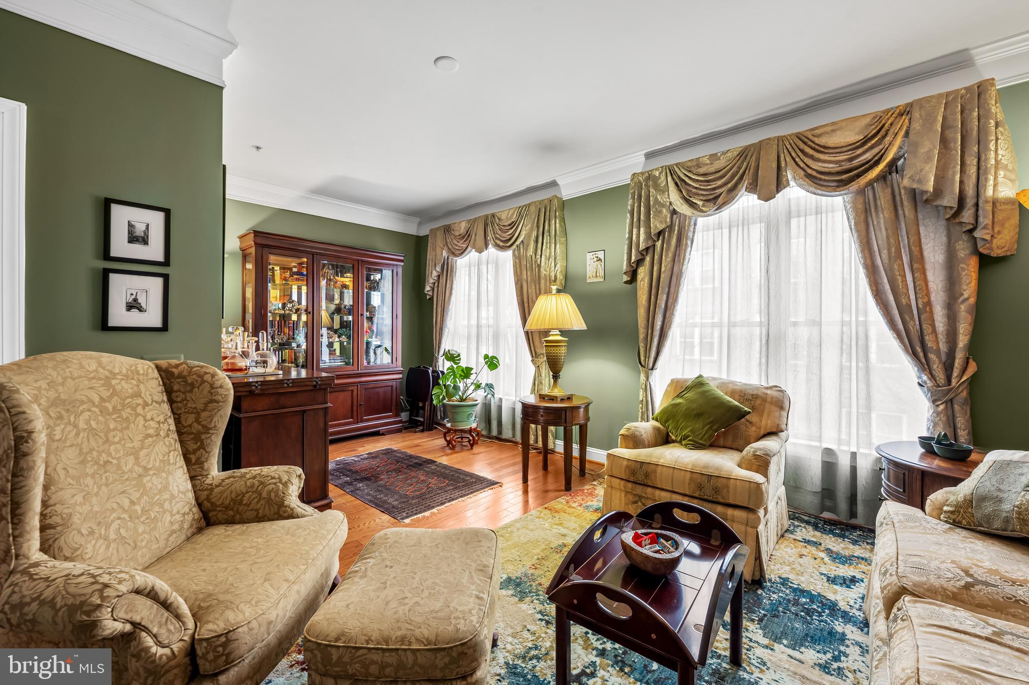 1405 BENJAMIN STREET