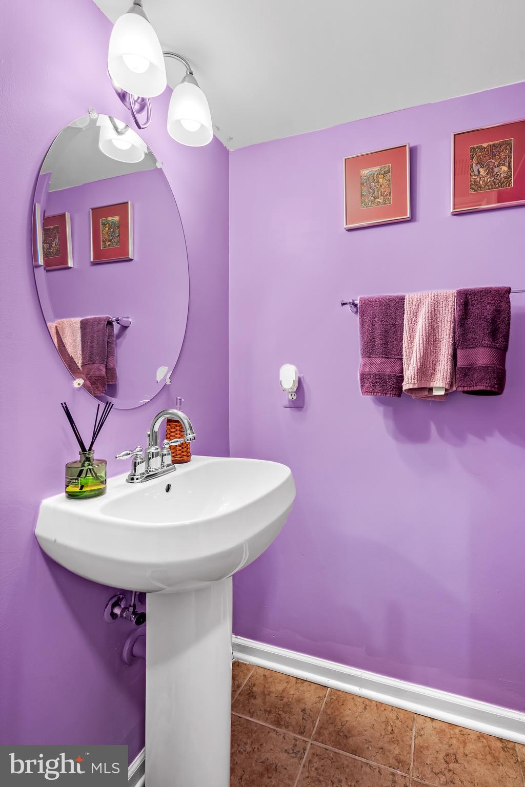 1405 BENJAMIN STREET