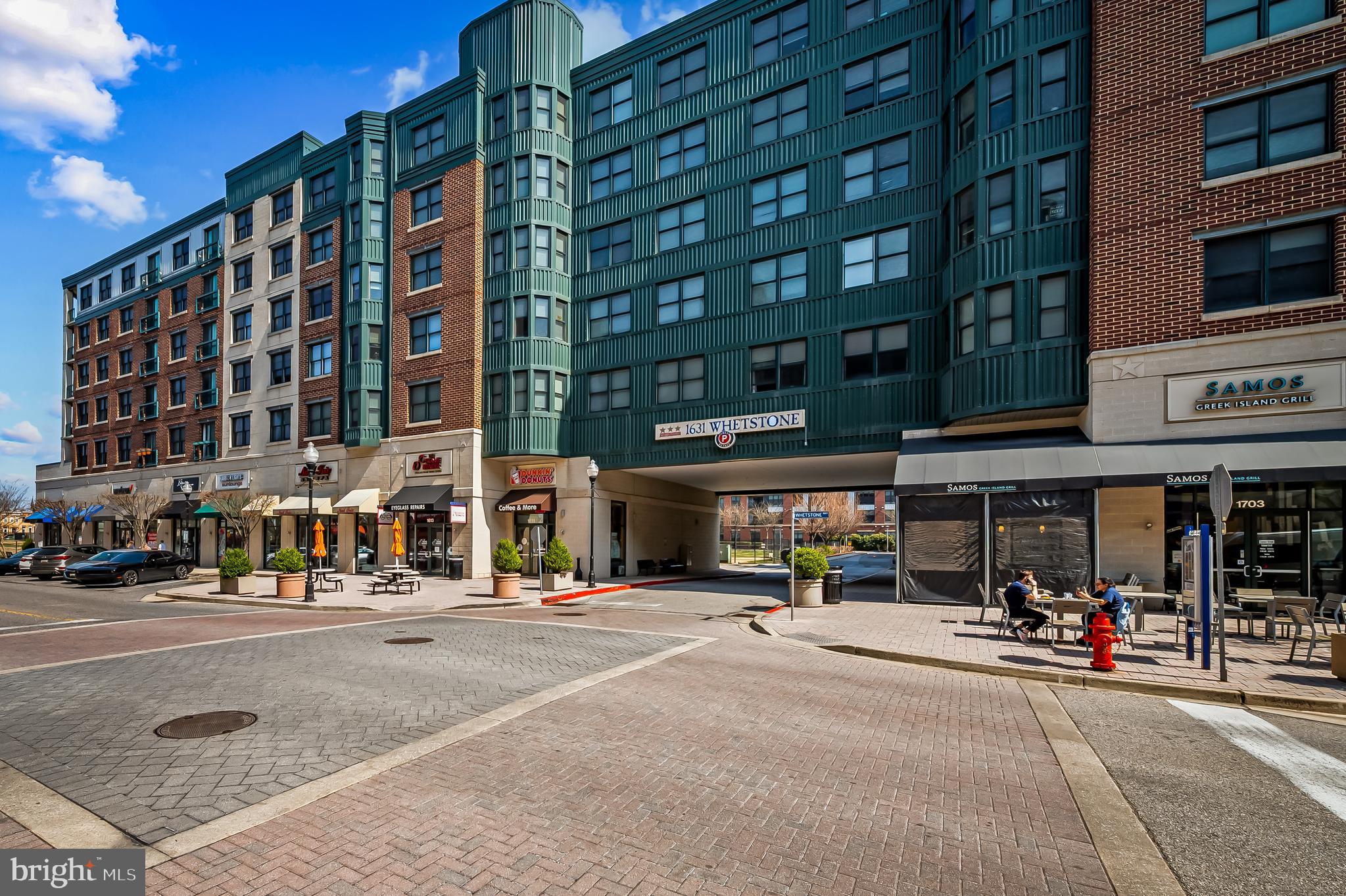 1405 BENJAMIN STREET