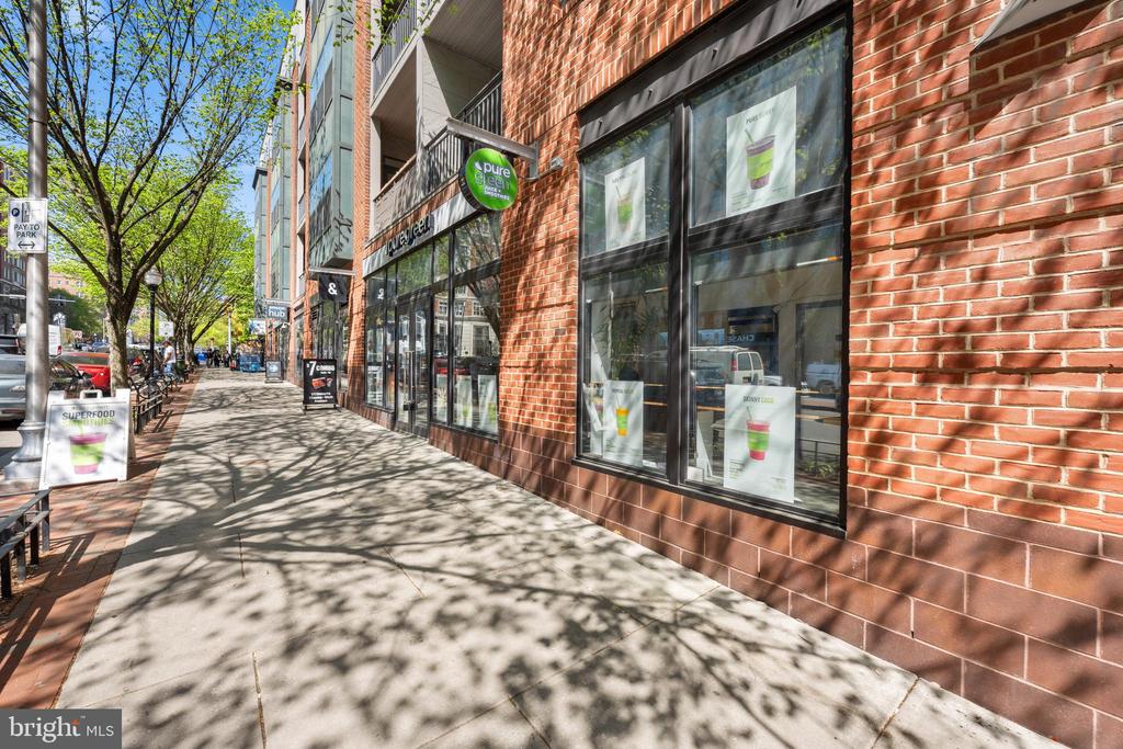 3201 SAINT PAUL STREET 124