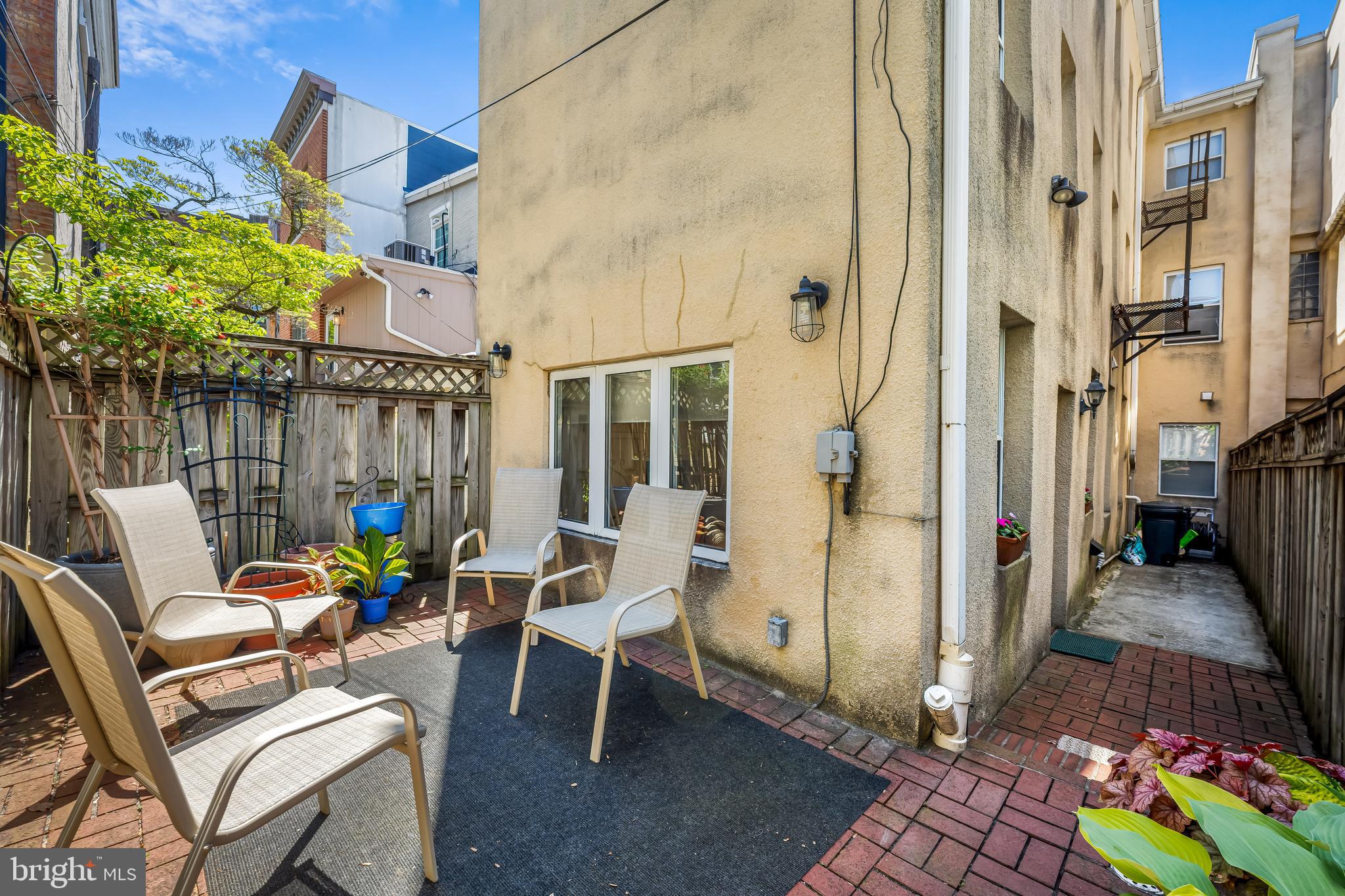 829 WILLIAM STREET