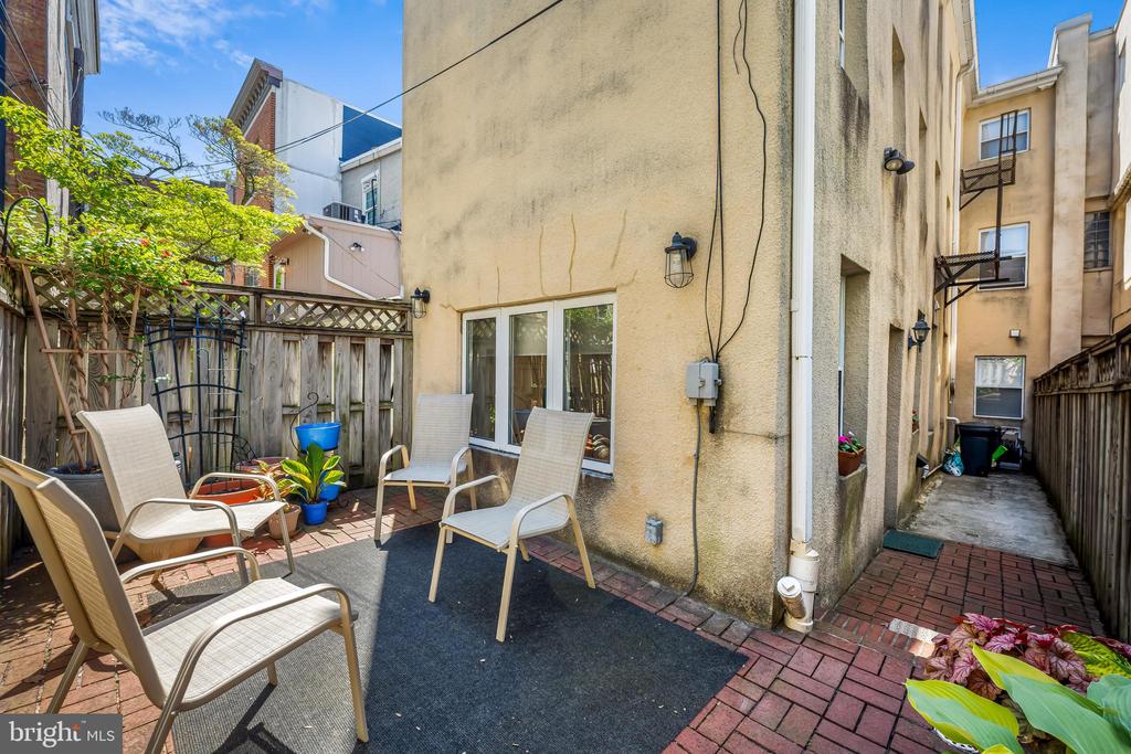 829 WILLIAM STREET