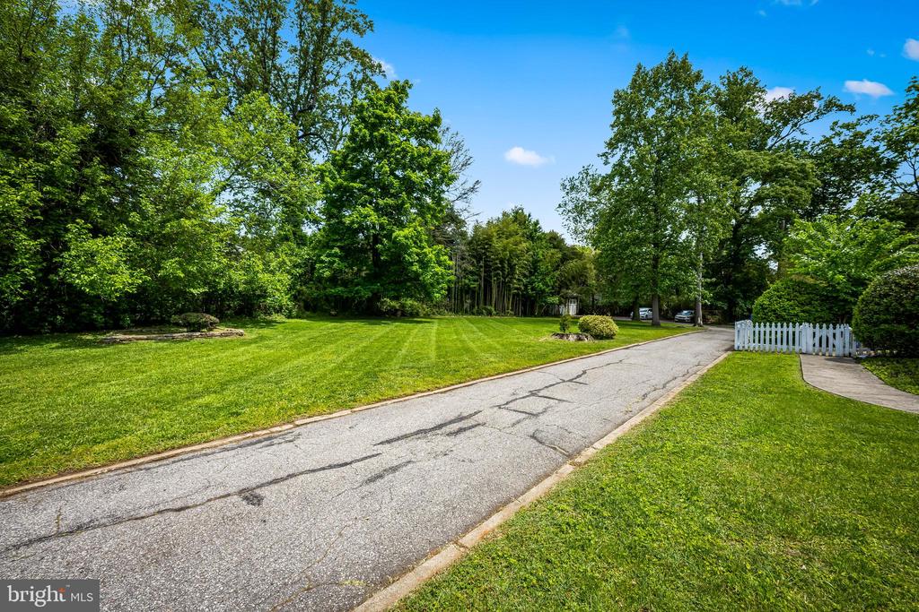 527 NOTTINGHAM ROAD