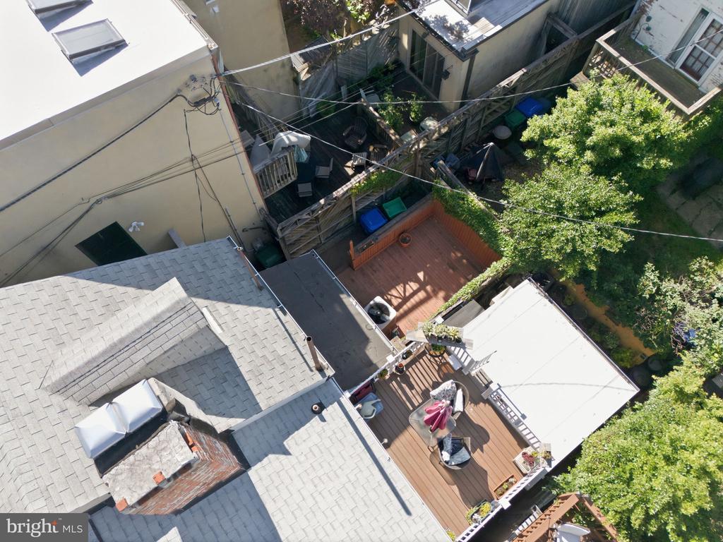 113 E CHURCHILL STREET