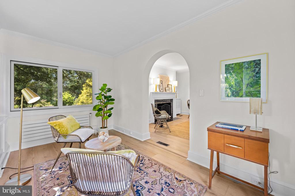 2403 KEN OAK ROAD