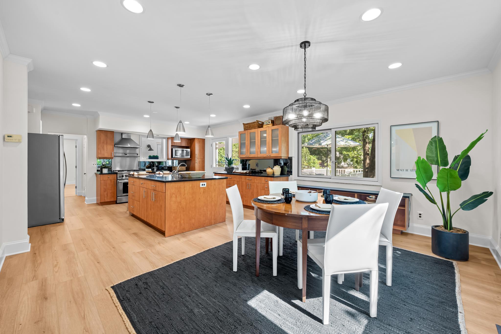 2403 KEN OAK ROAD