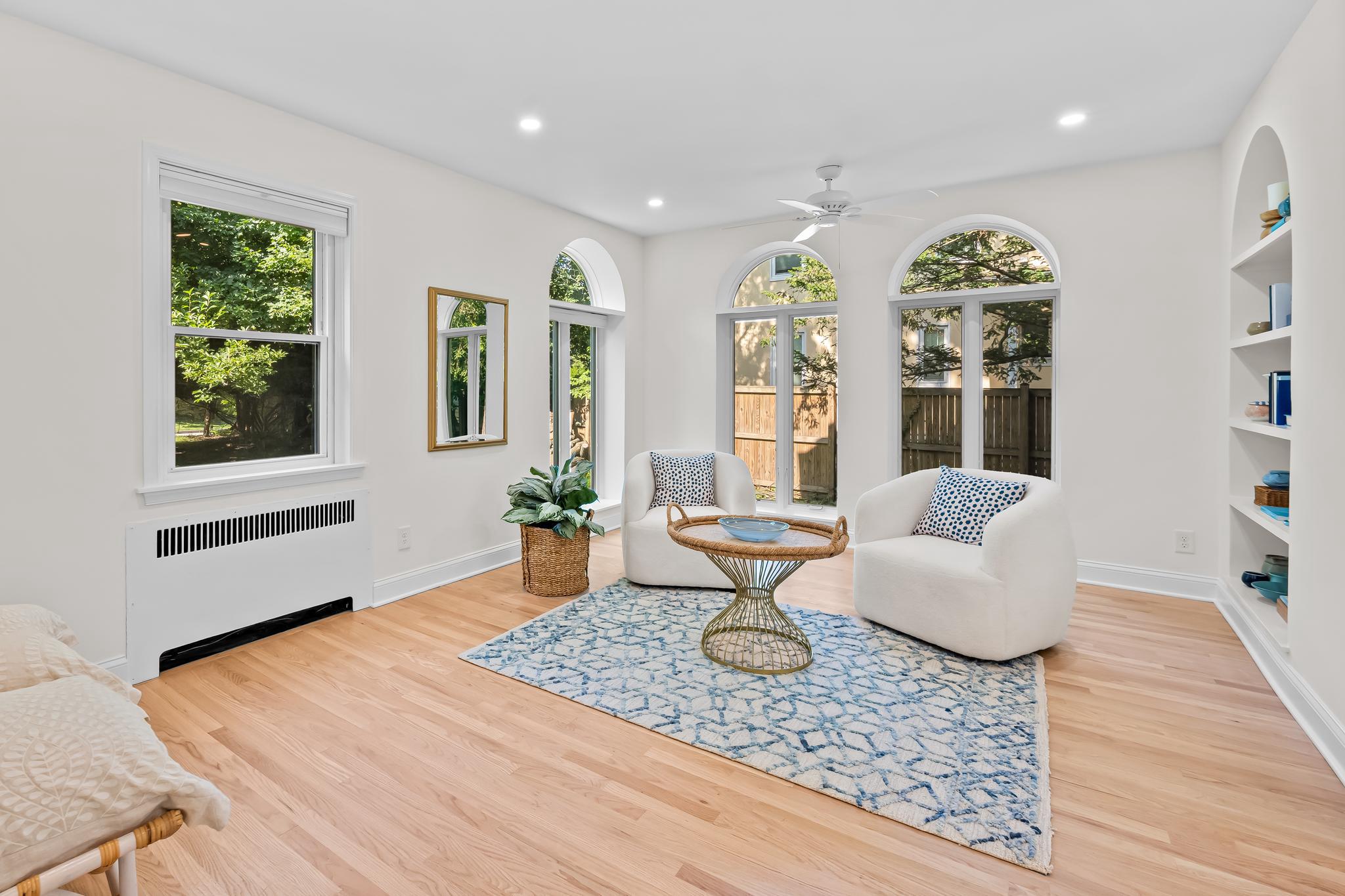 2403 KEN OAK ROAD