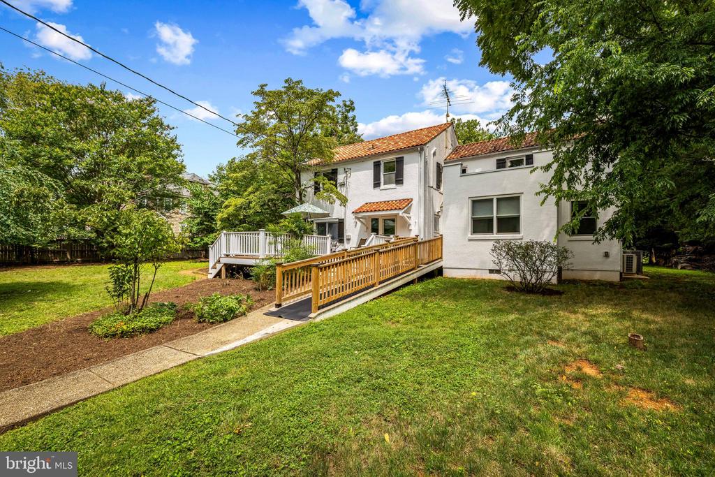 2403 KEN OAK ROAD