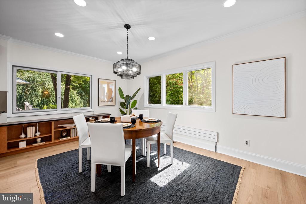 2403 KEN OAK ROAD