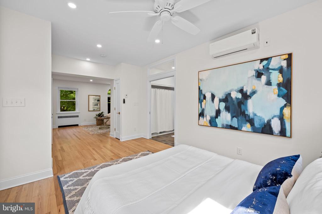 2403 KEN OAK ROAD