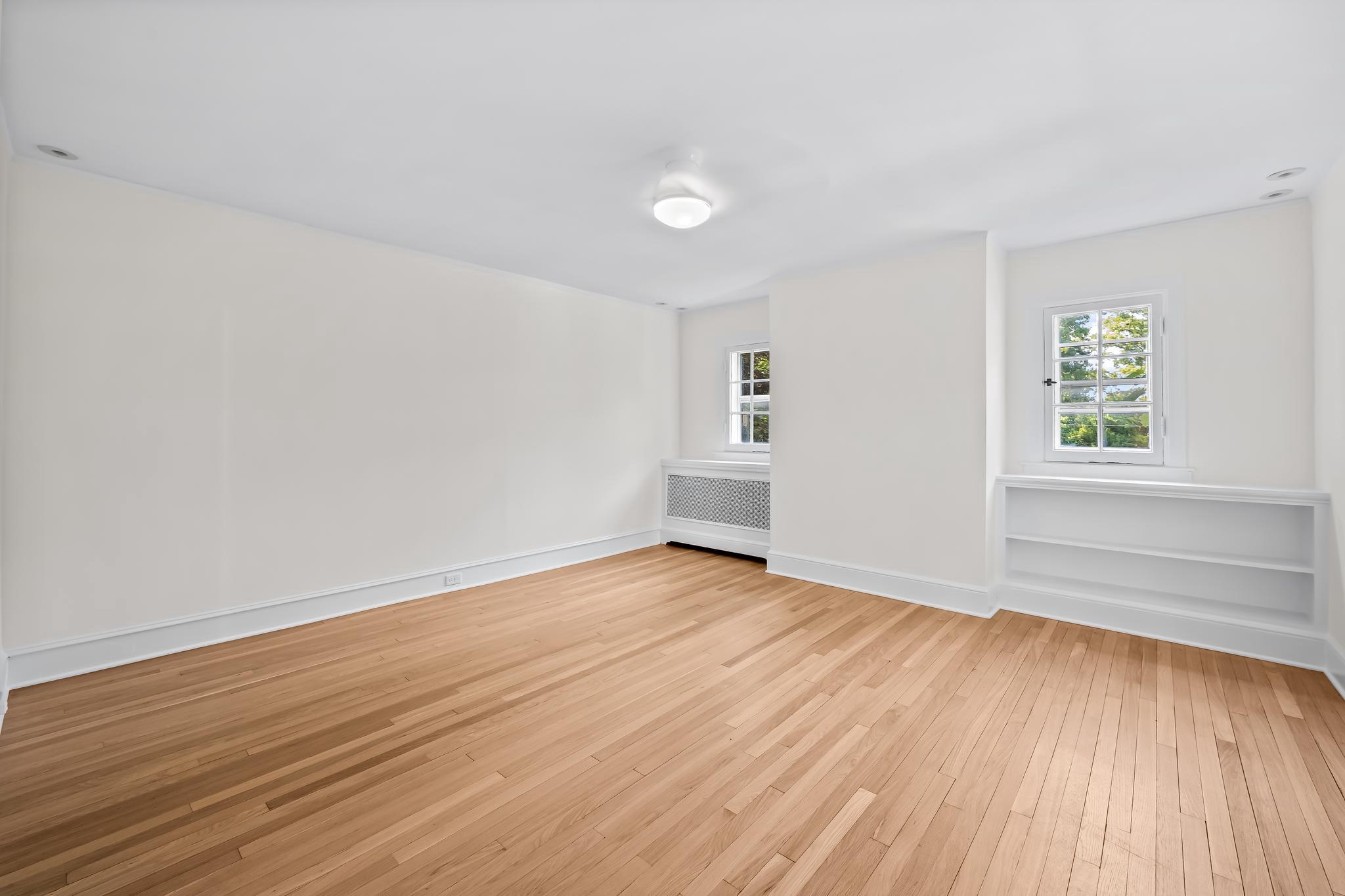 2403 KEN OAK ROAD