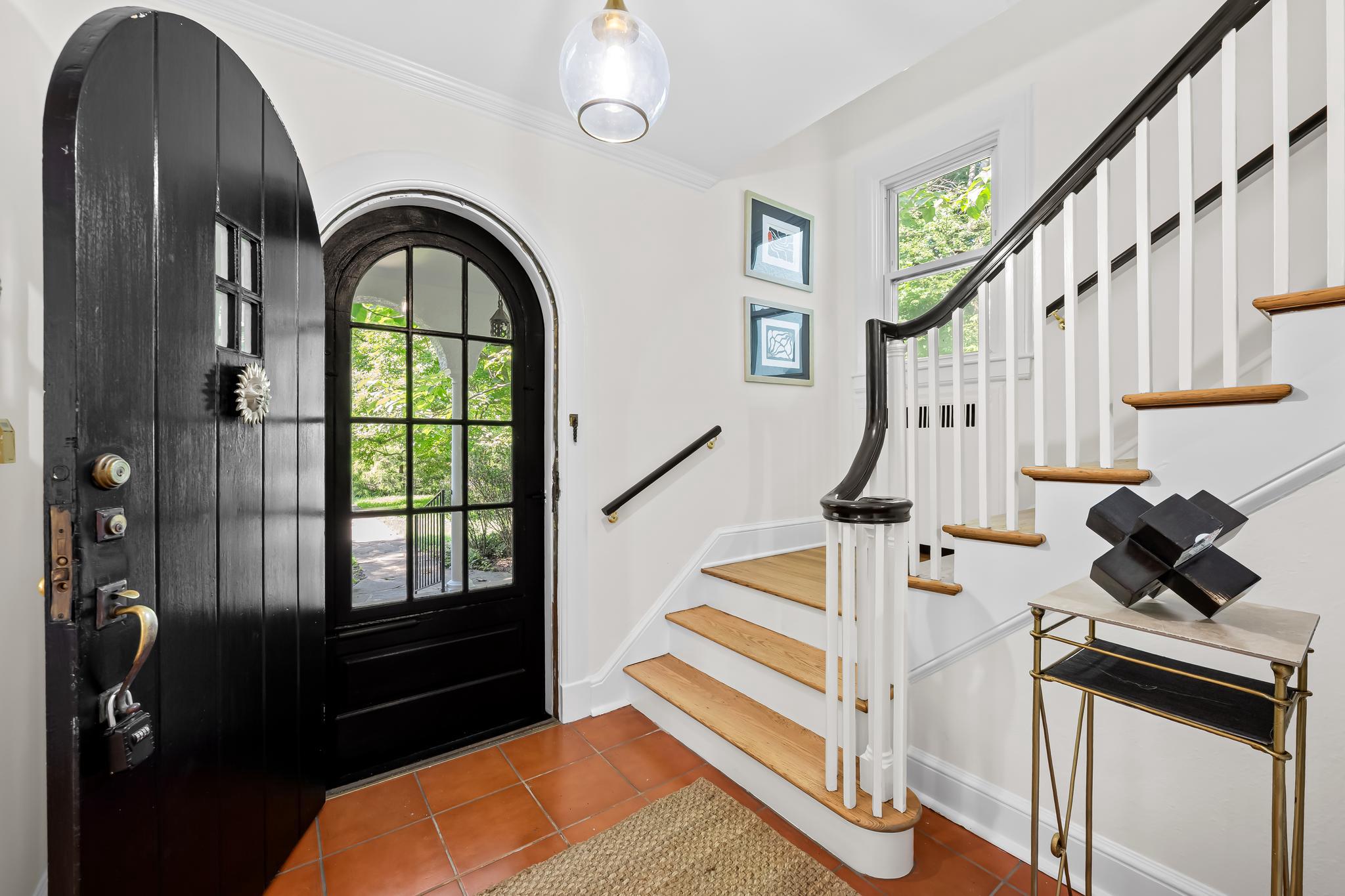 2403 KEN OAK ROAD