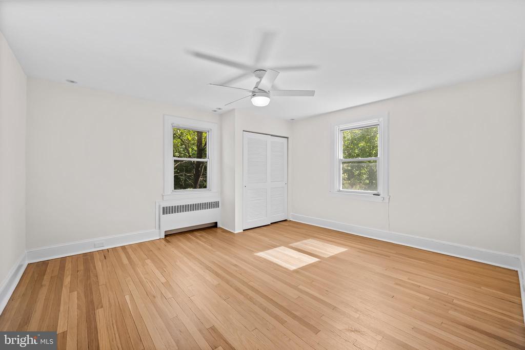 2403 KEN OAK ROAD