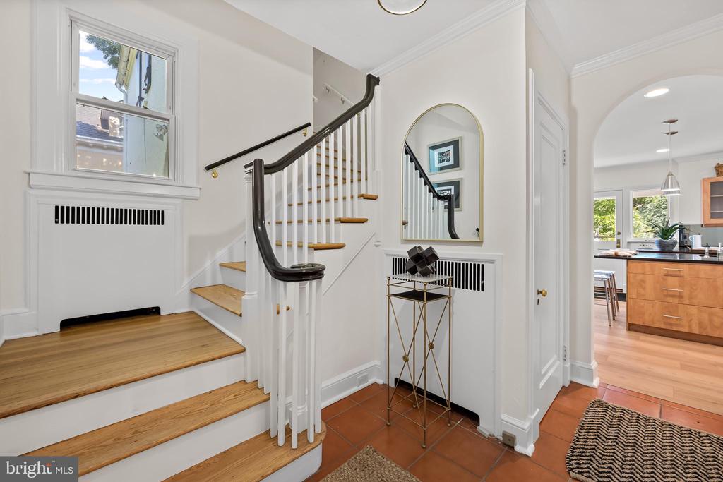2403 KEN OAK ROAD