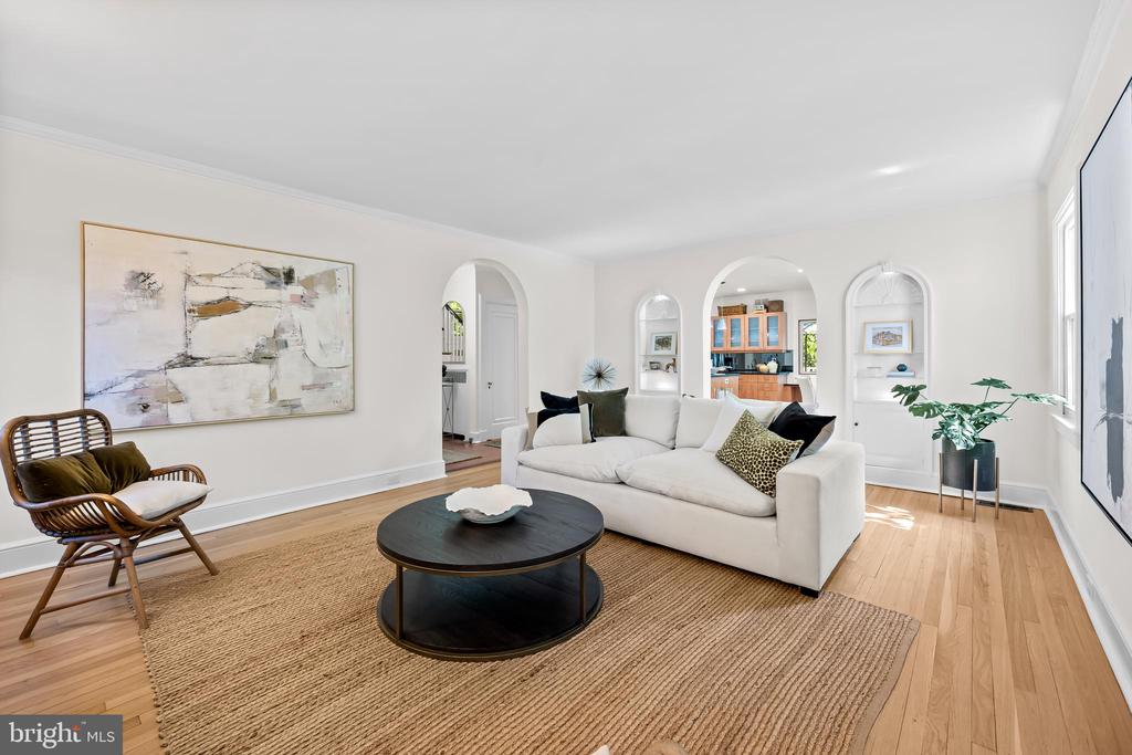 2403 KEN OAK ROAD
