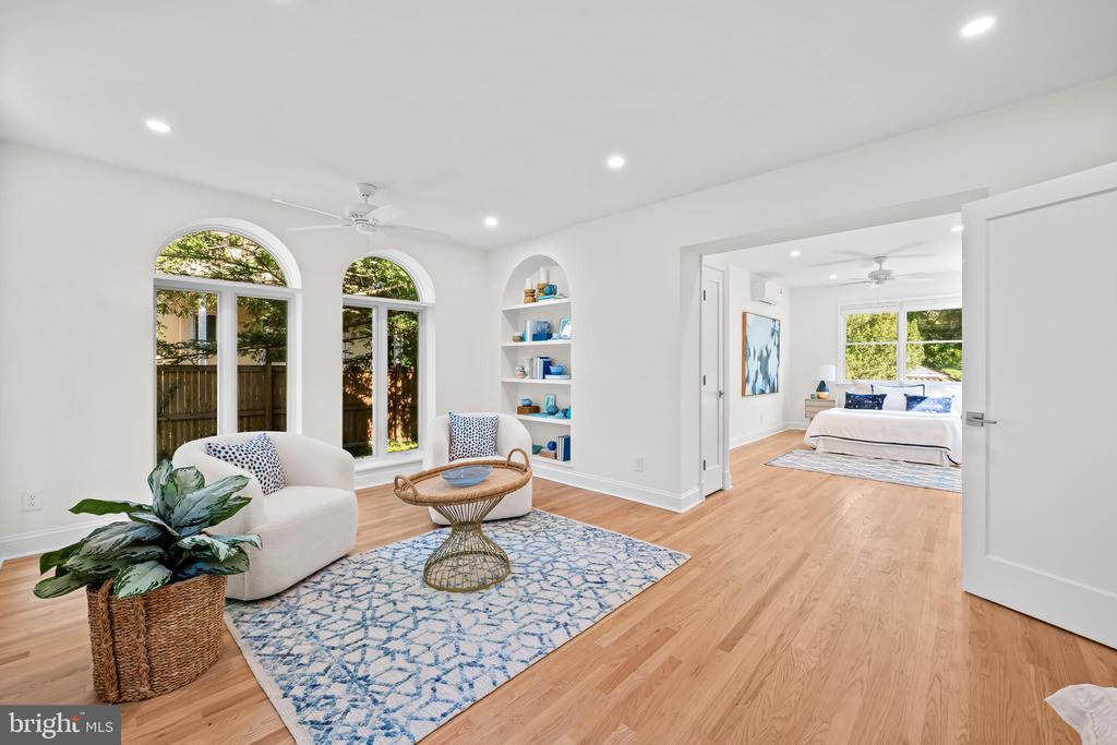 2403 KEN OAK ROAD