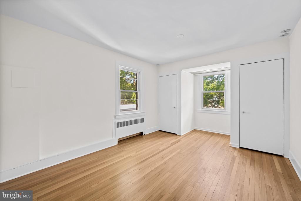 2403 KEN OAK ROAD