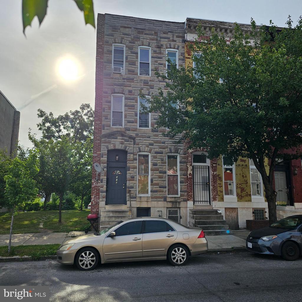 813 N FULTON AVENUE N