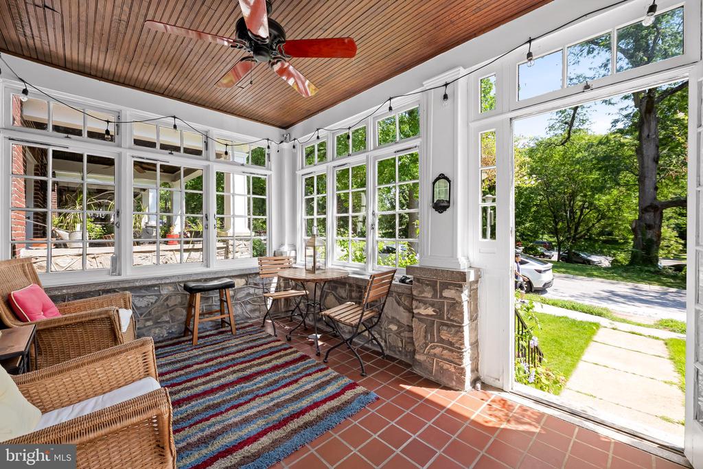 2912 WYMAN PARKWAY