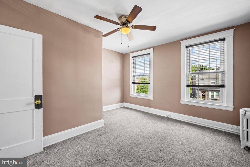 1109 W 40TH STREET