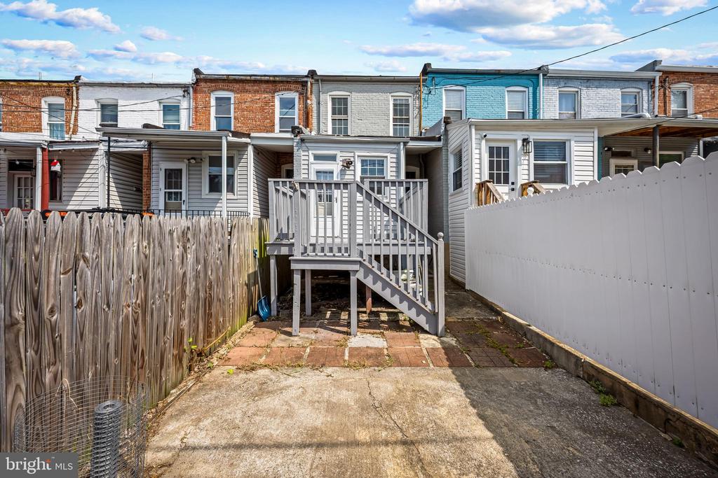 1109 W 40TH STREET
