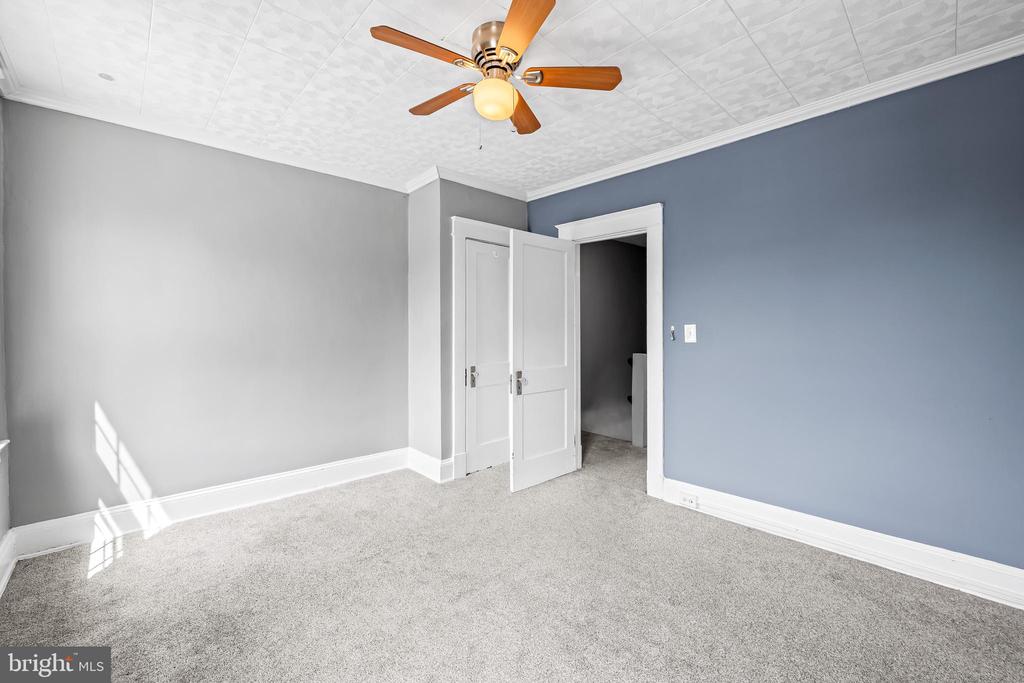 1109 W 40TH STREET
