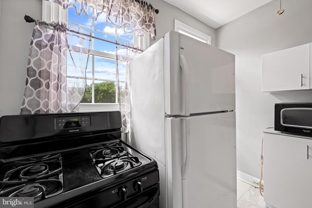 1109 W 40TH STREET
