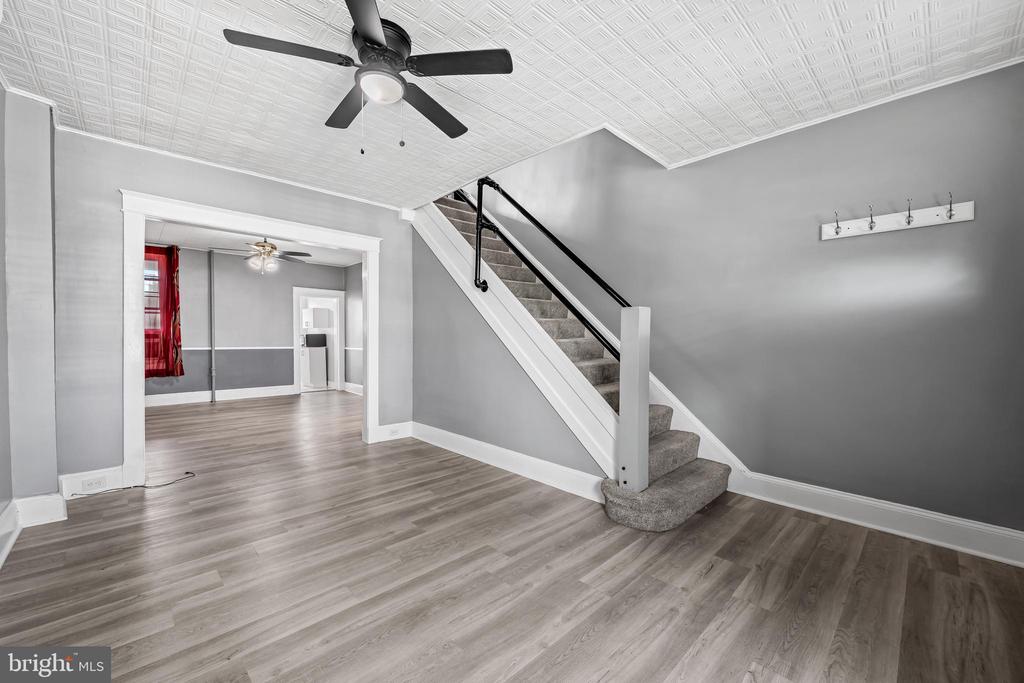 1109 W 40TH STREET