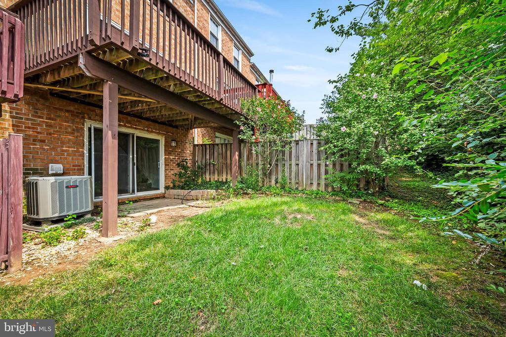 919 DARTMOUTHGLEN WAY
