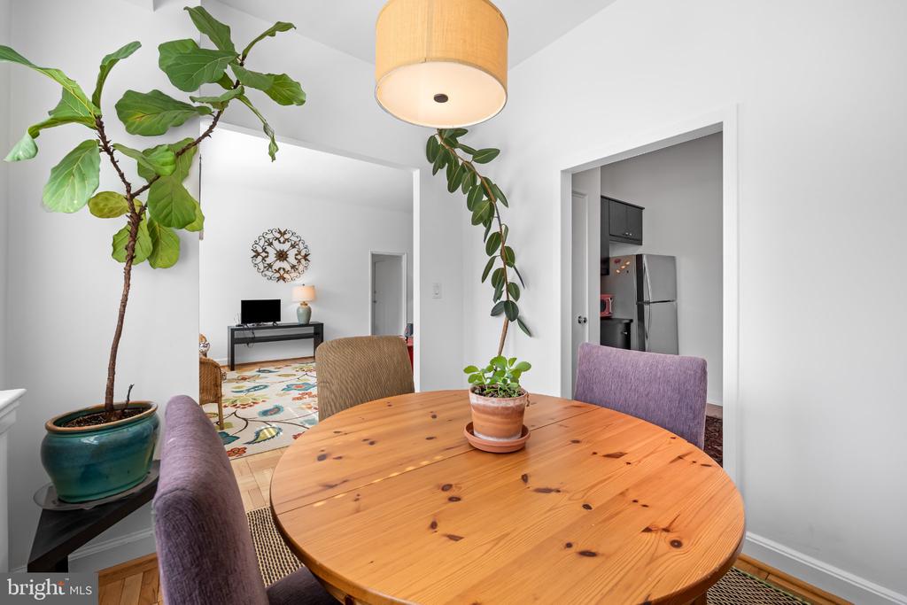 3601 GREENWAY Unit: 207