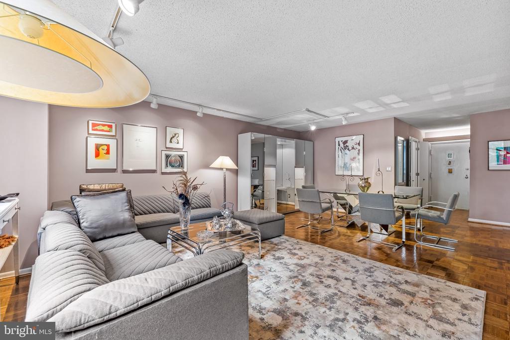111 HAMLET HILL ROAD Unit: 414