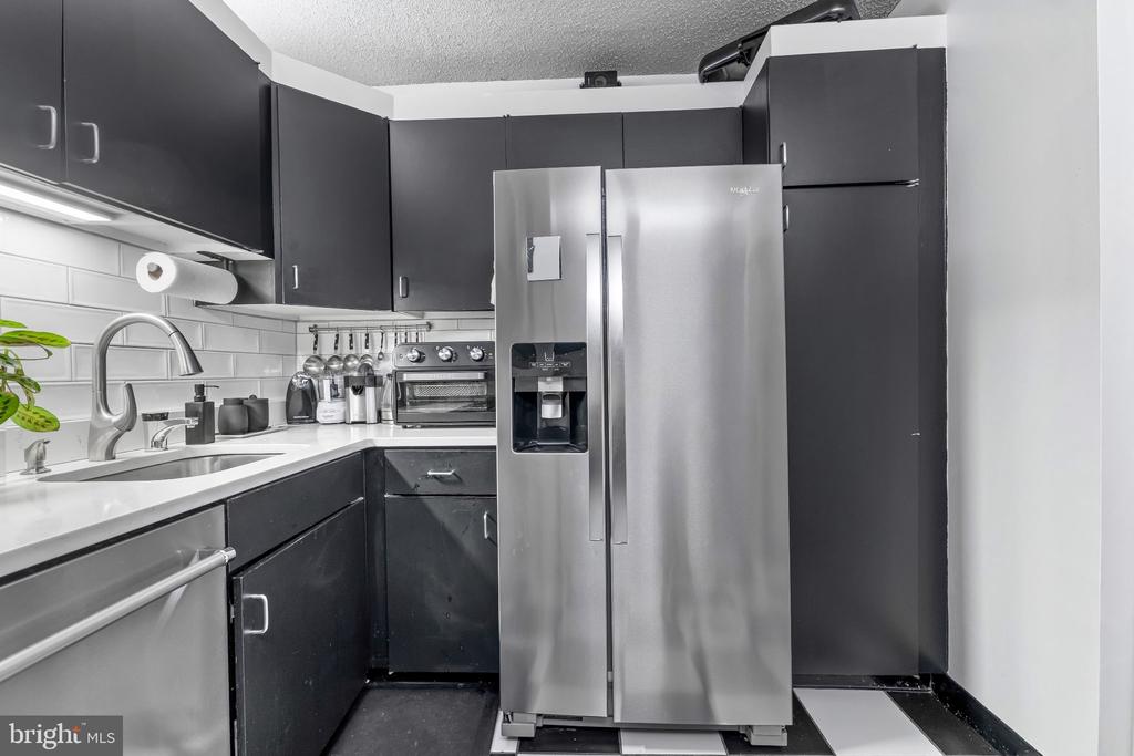 111 HAMLET HILL ROAD Unit: 414