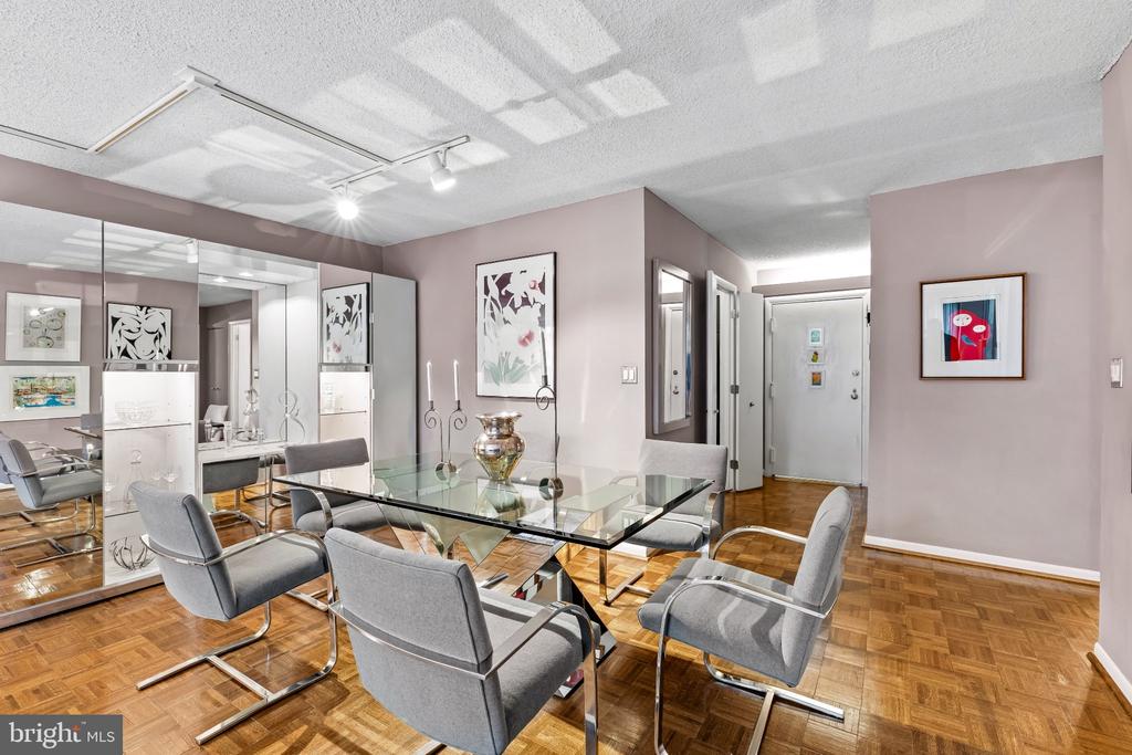 111 HAMLET HILL ROAD Unit: 414