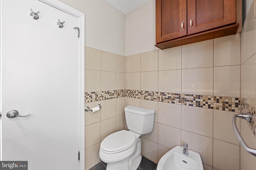 2105 SOUTHCLIFF DRIVE
