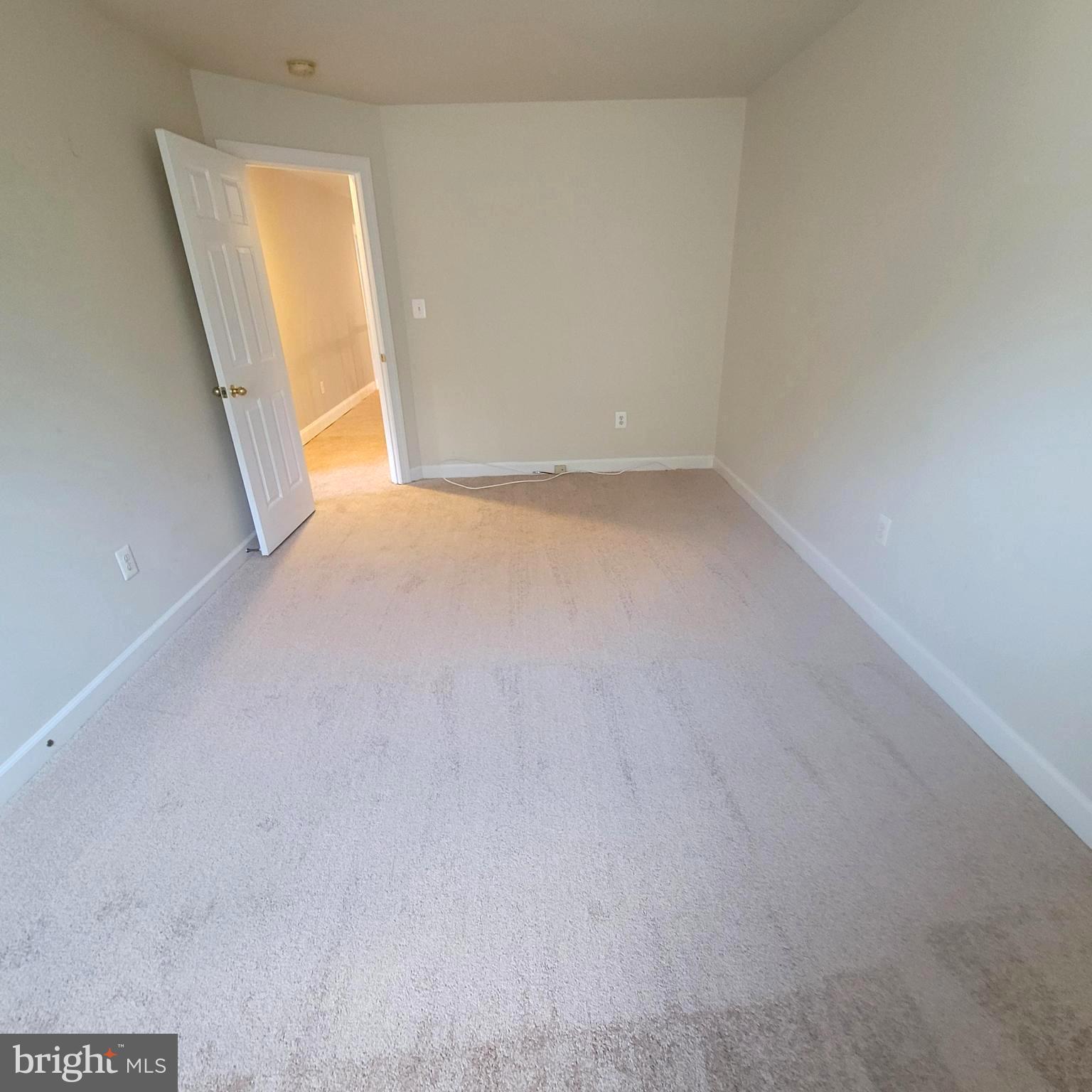 219 EARHART COURT