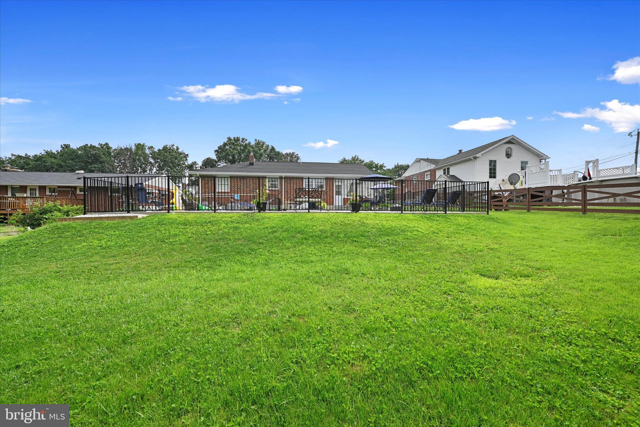 4224 DARLEIGH ROAD
