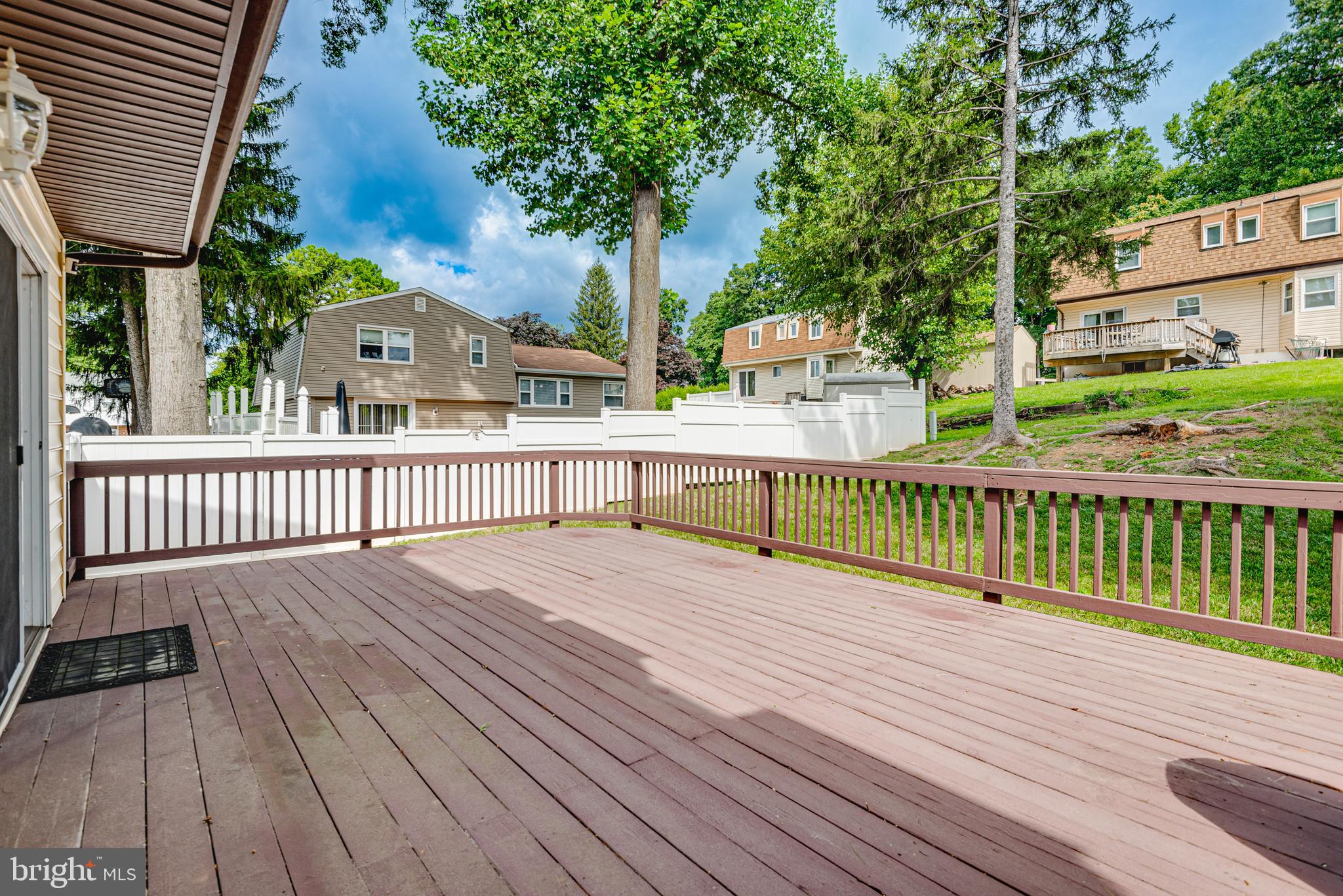4 Newbridge COURT