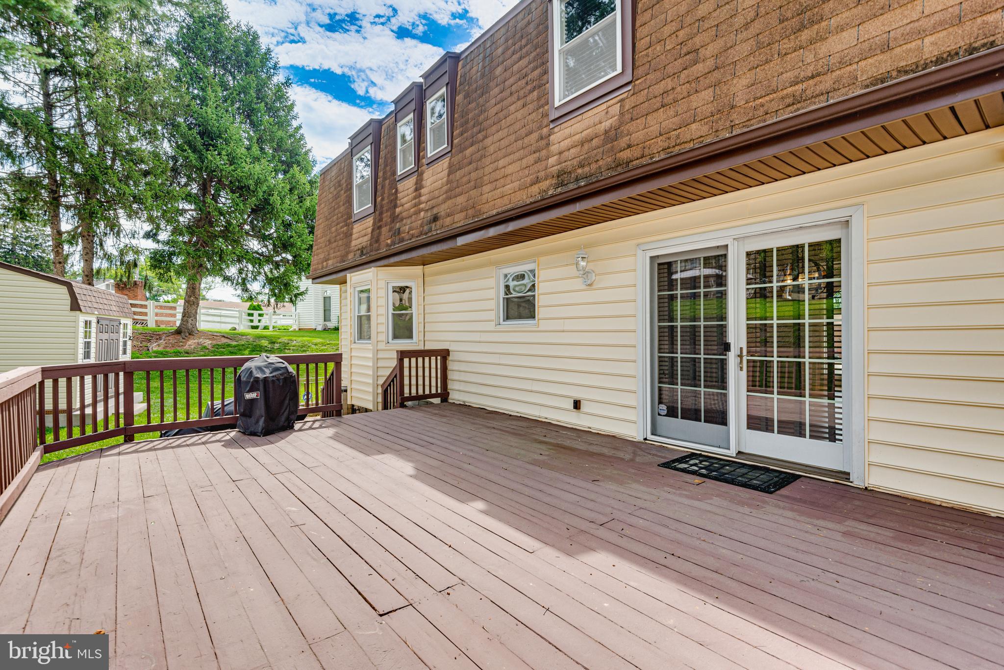 4 Newbridge COURT