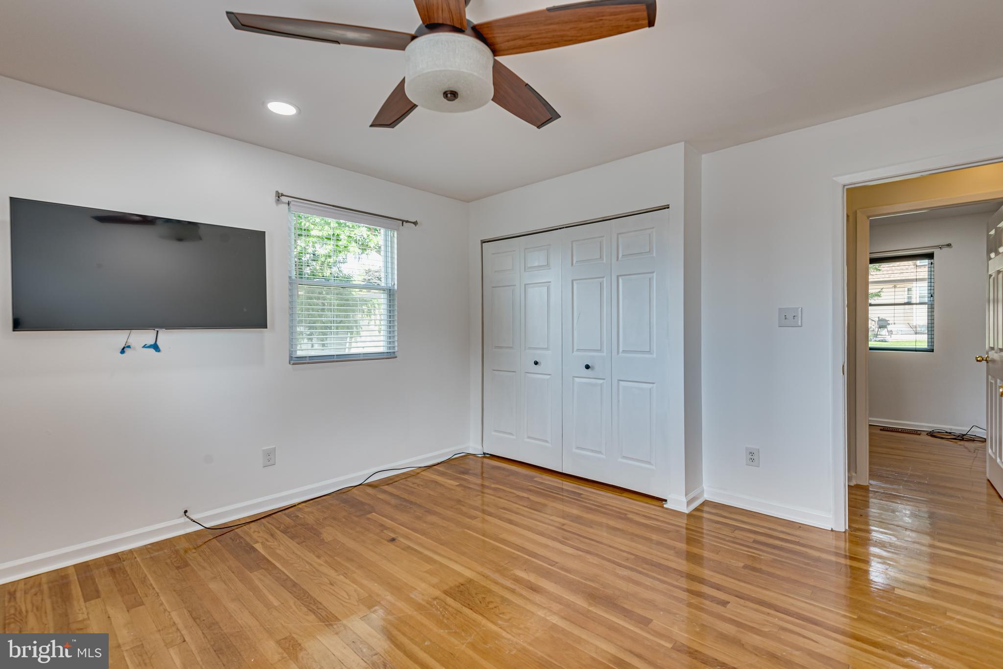 4 Newbridge COURT