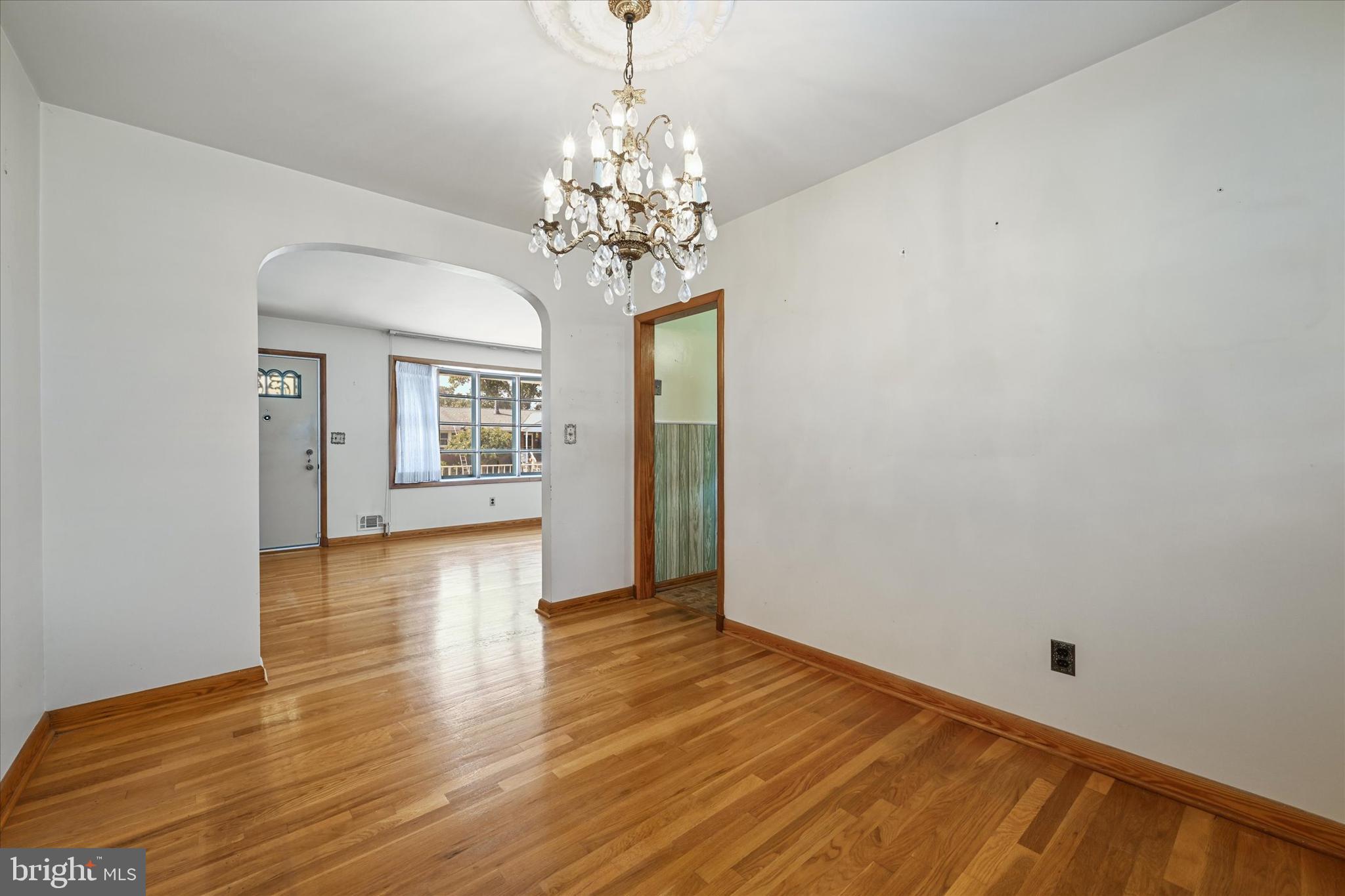 8811 Alnwick ROAD