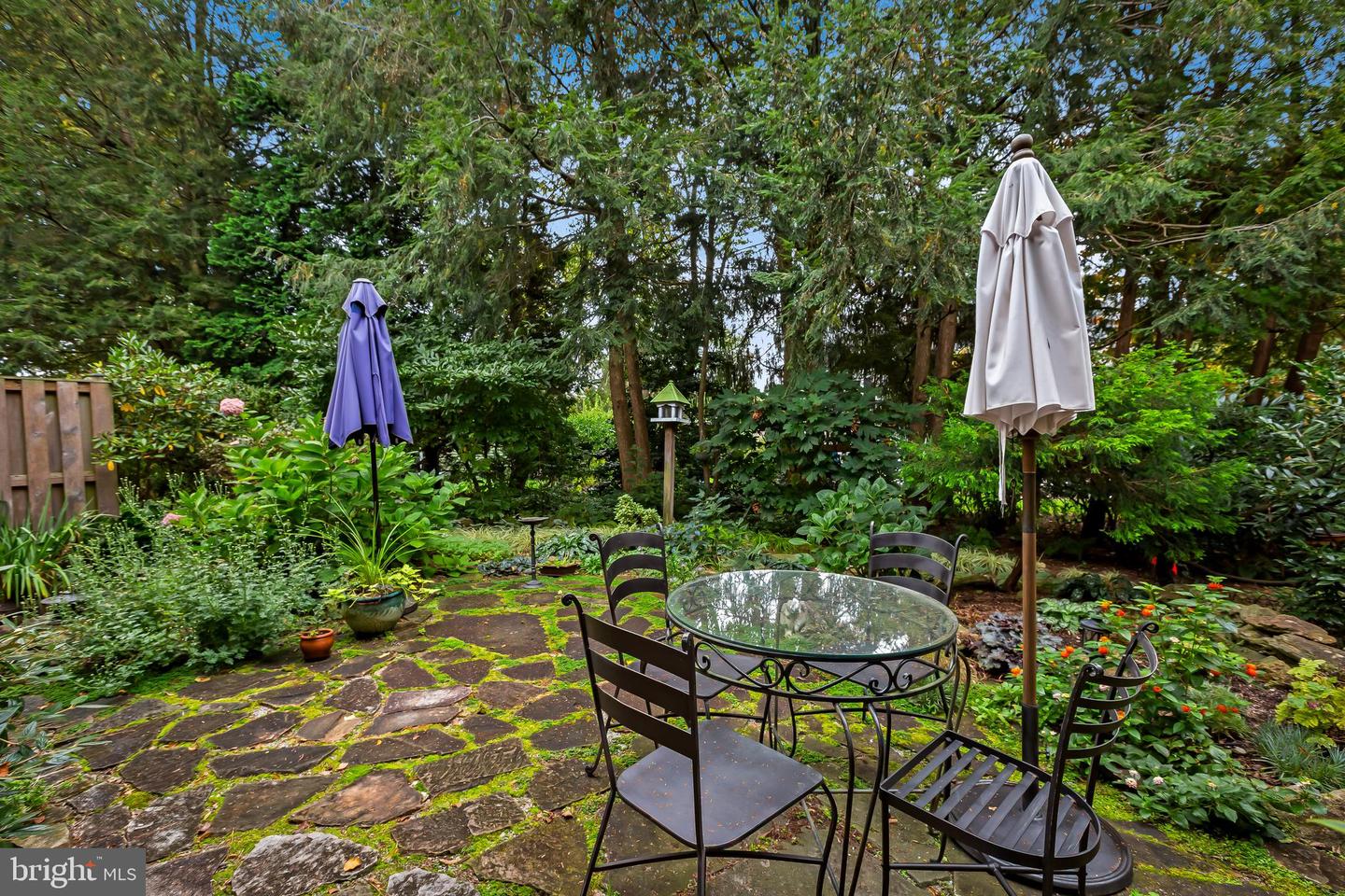 6003 Lakehurst DRIVE Unit: 4