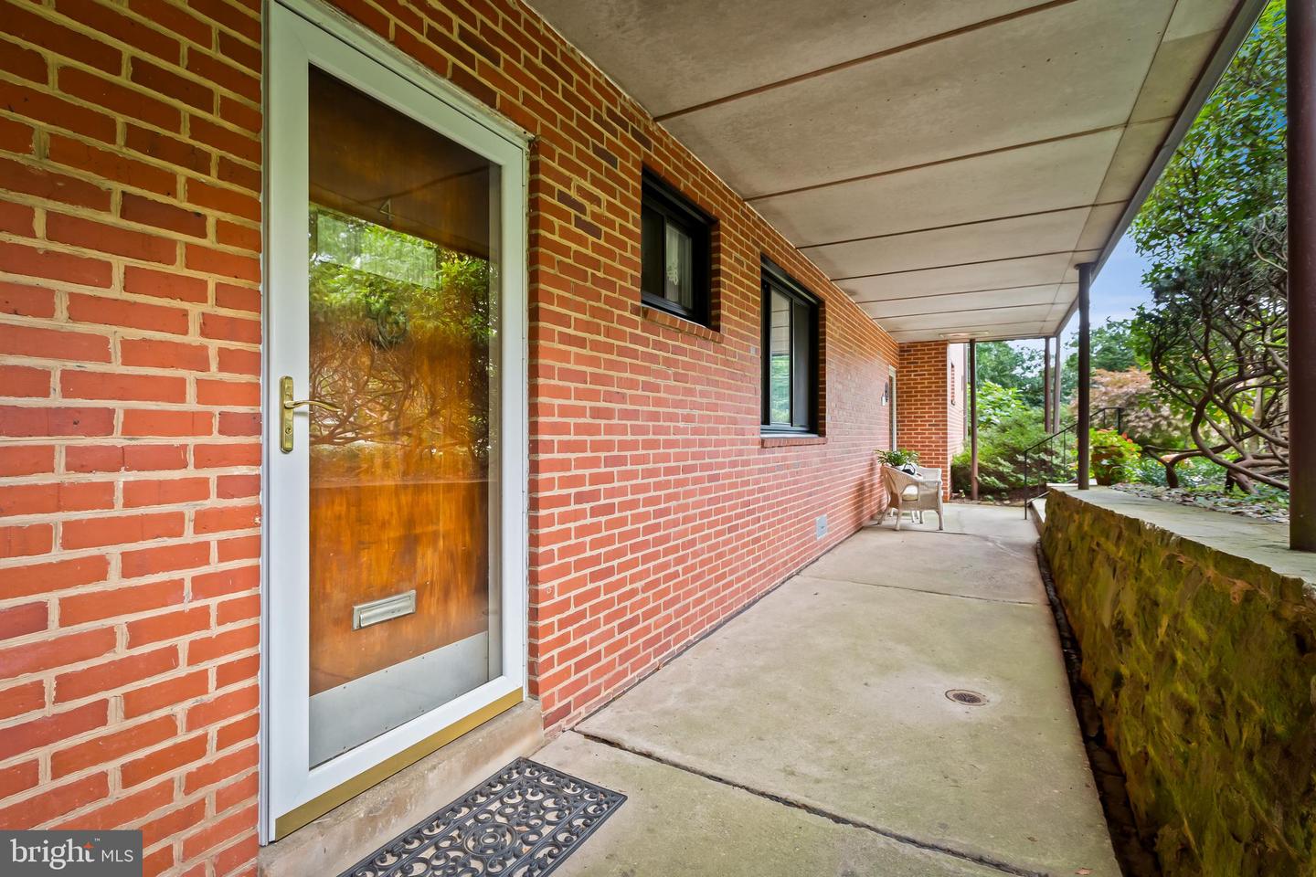 6003 Lakehurst DRIVE Unit: 4